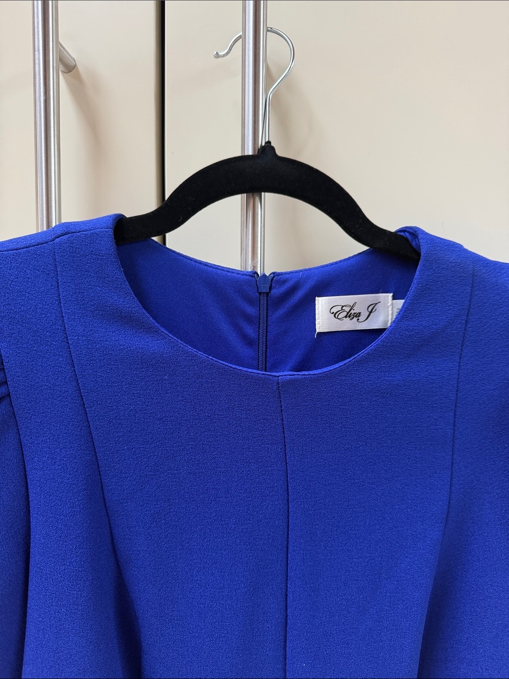 Eliza J Puff Sleeve Dress - Picture 2 of 4
